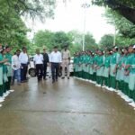 उपायुक्त मनीष कुमार ने कस्तूरबा गांधी बालिका विद्यालय मनोहरपुर का किया निरीक्षण, सुविधाओं में सुधार के दिए निर्देश