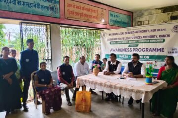 मानव-वन्यजीव संघर्ष और सर्पदंश से बचाव को लेकर छात्राओं को किया जागरूक