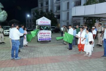 टीबी उन्मूलन को लेकर पश्चिमी सिंहभूम में जागरूकता अभियान तेज, डीसी मनीष कुमार ने रथ को दिखाई हरी झंडी